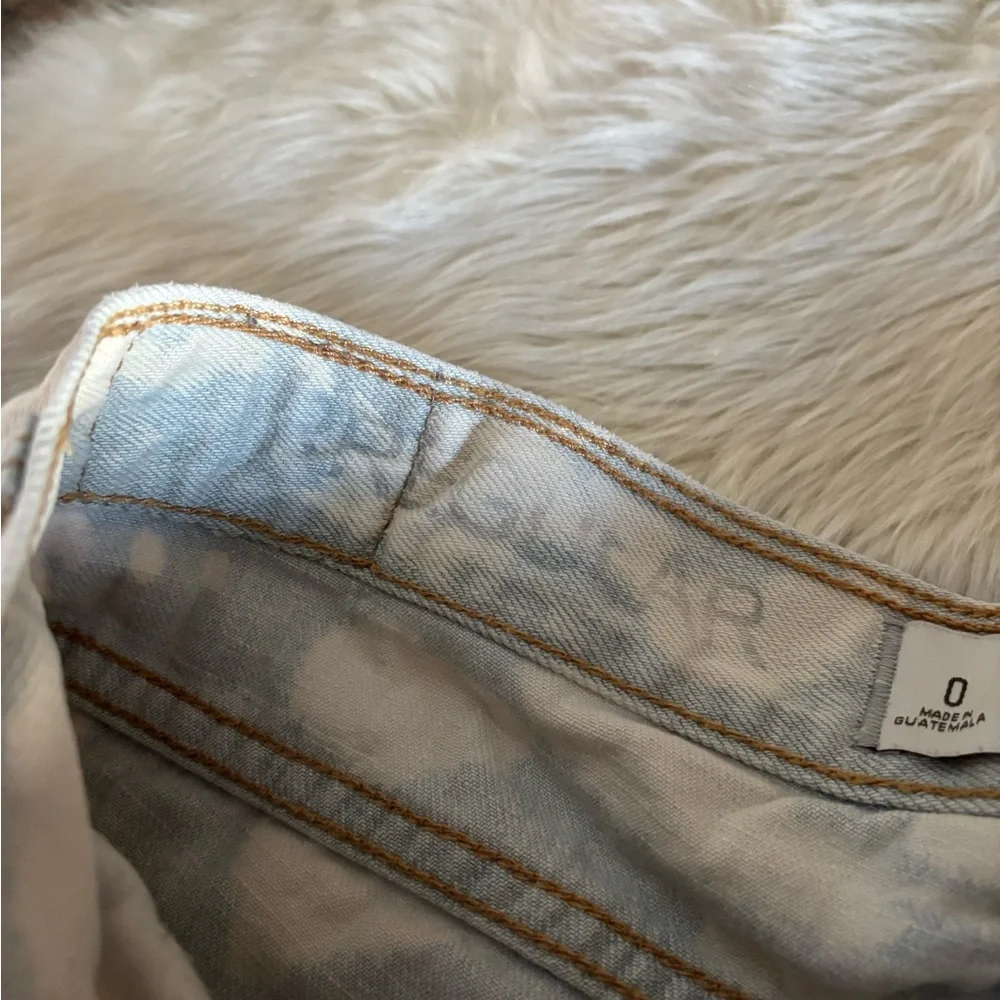 Hollister Women's Faded Blue Jean Shorts - Picture 7 of 10